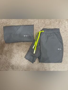 Figs Men’s Scrub Set (Limited Edition Color)